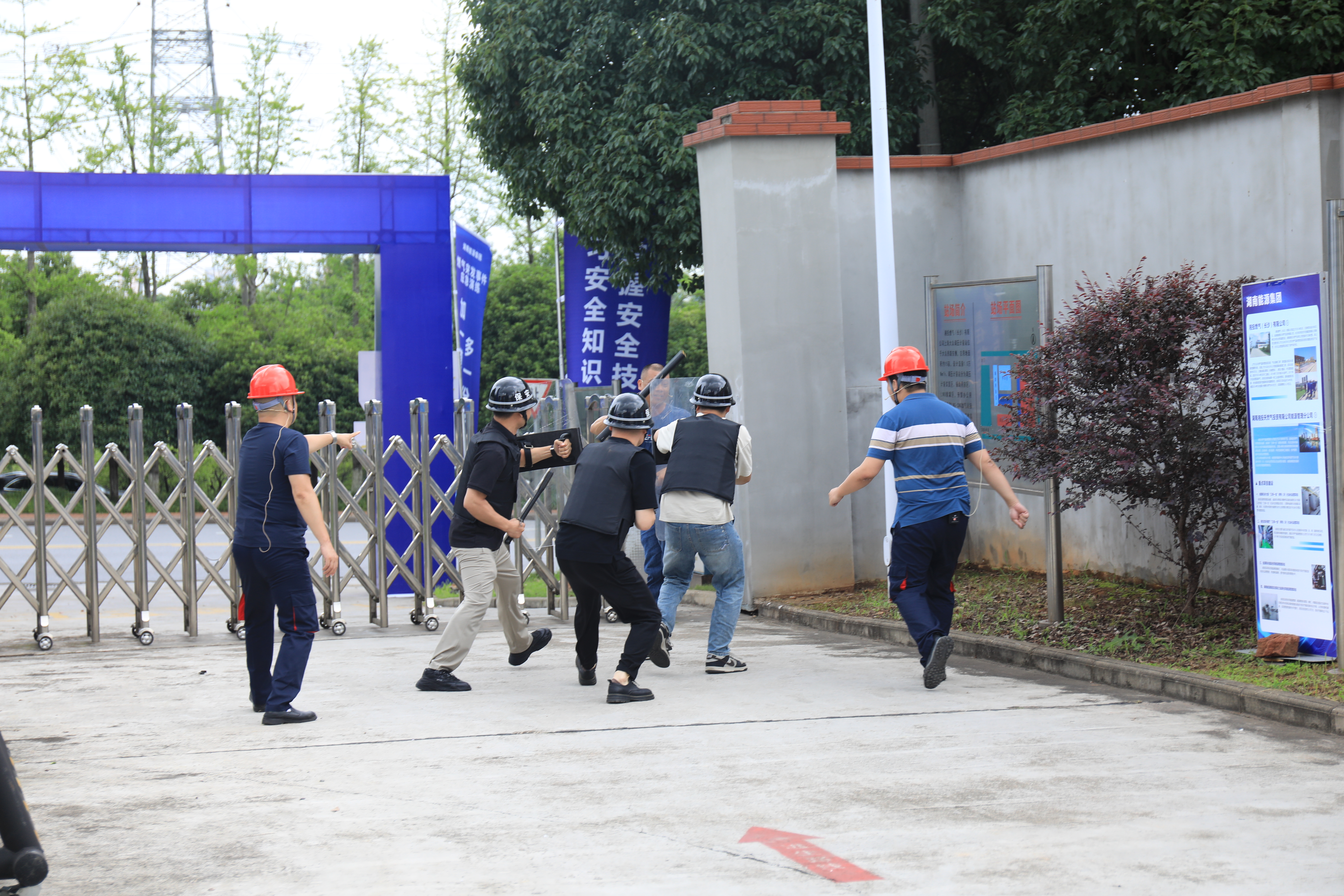 9bc12895b41dee4f4818aff0464f49b